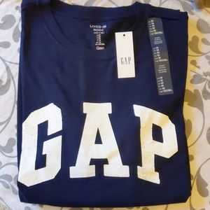 NWT GAP Navy tee